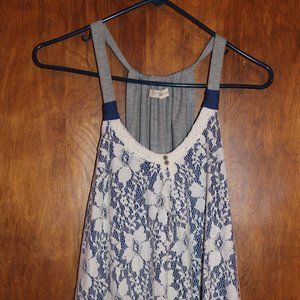 Detailed Women's top